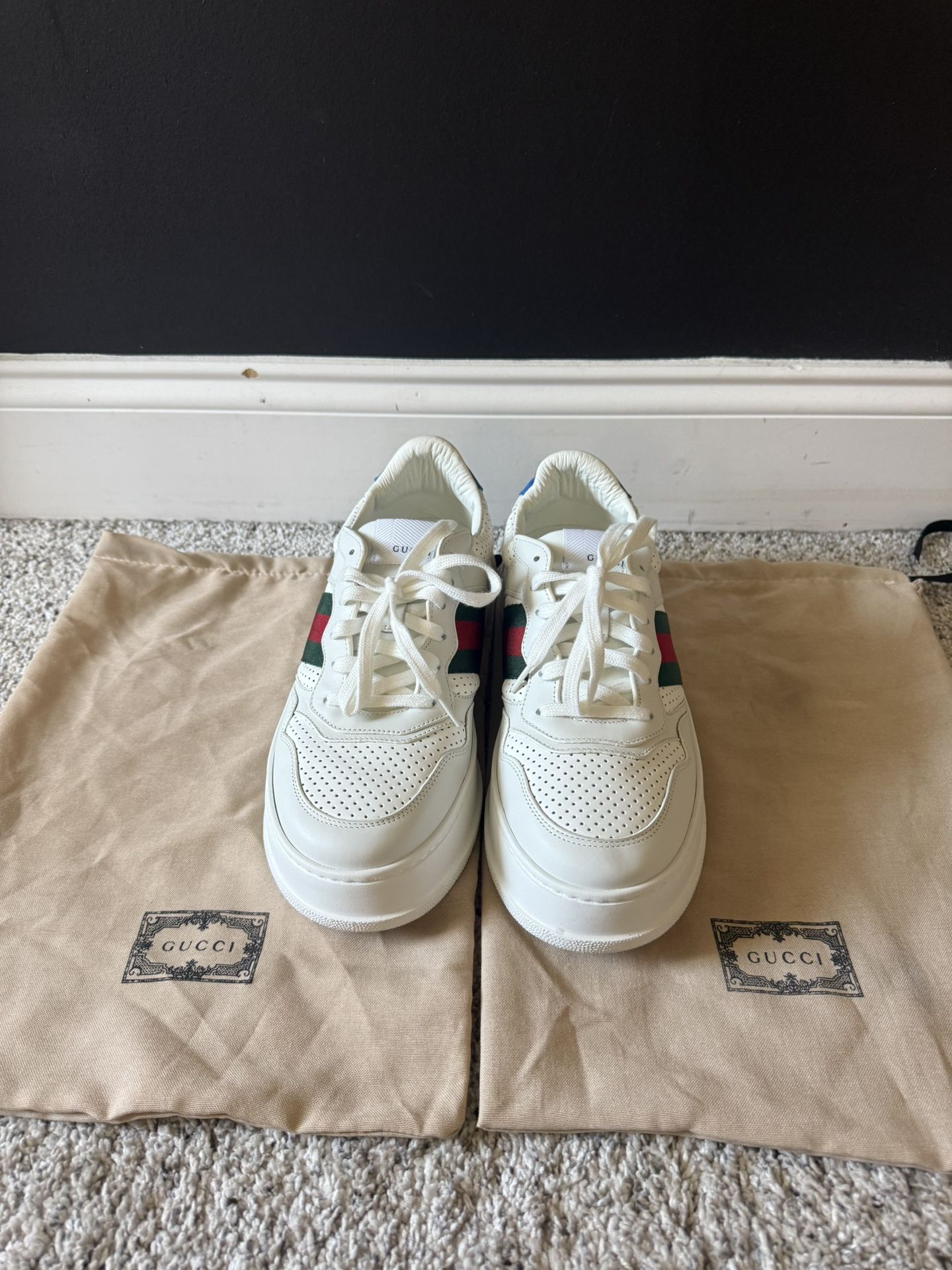 Gucci - Leather sneakers with Web