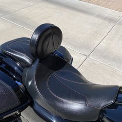 2014 and newer Harley Davidson Road Glide Street Glide Road King