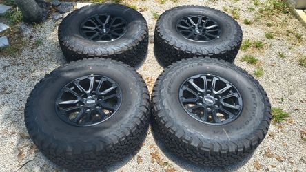 NEW 2026 Ford F-150 Black Raptor 17" factory OEM Wheels