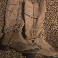 American Eagles Beige Tall Boots. Size 3