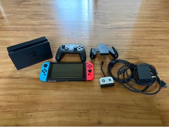 Nintendo Switch + Pro controller + Mario Kart 7