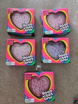 Schylling needoh good vibes hearts