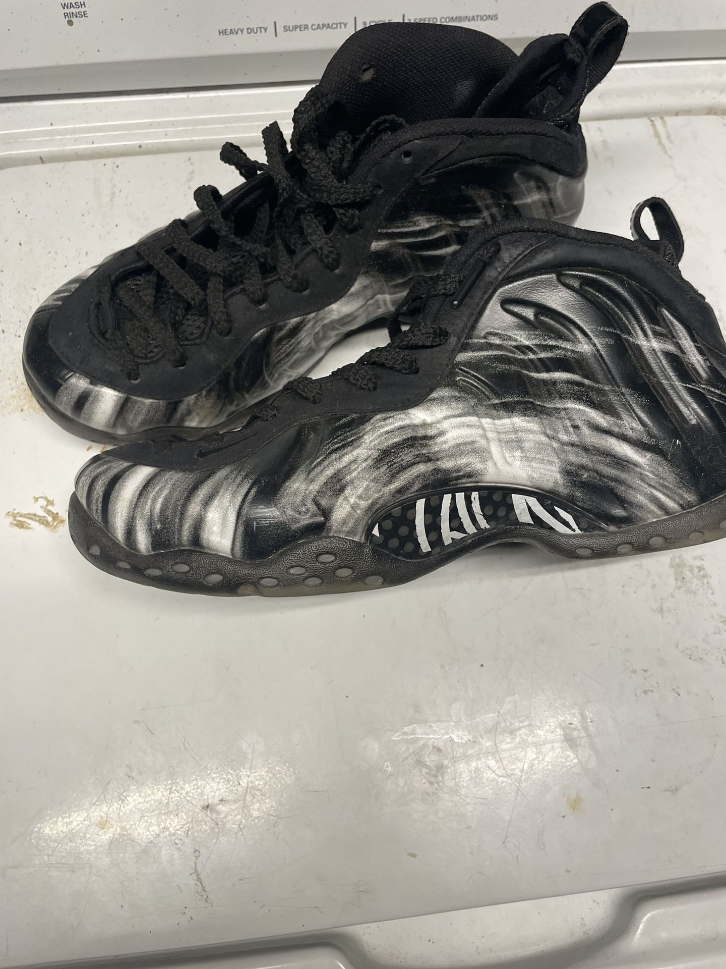 Foam Posites Dream A World Black