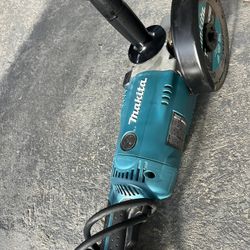 Makita 7” 