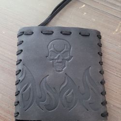 Flame And Skull Leather Can Holder