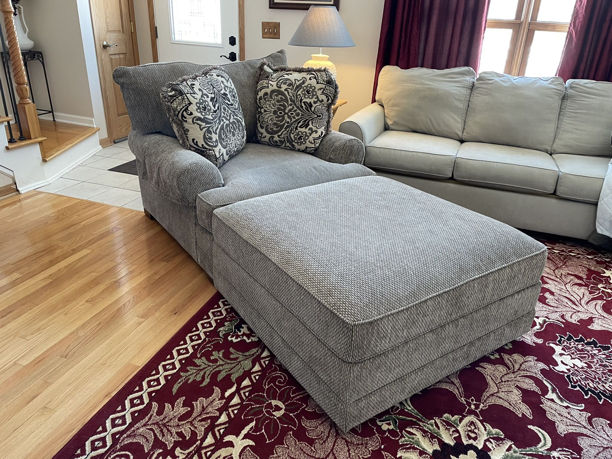 Living Room Chair With Ottoman And Pillows