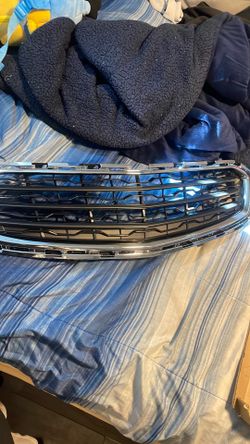 Brand new center bumper grille