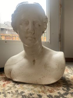 Vintage Porcelain Head Bust/Statue