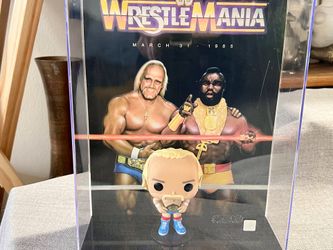 Funko Pop! Hulk Hogan WrestleMania 1 in Display Case