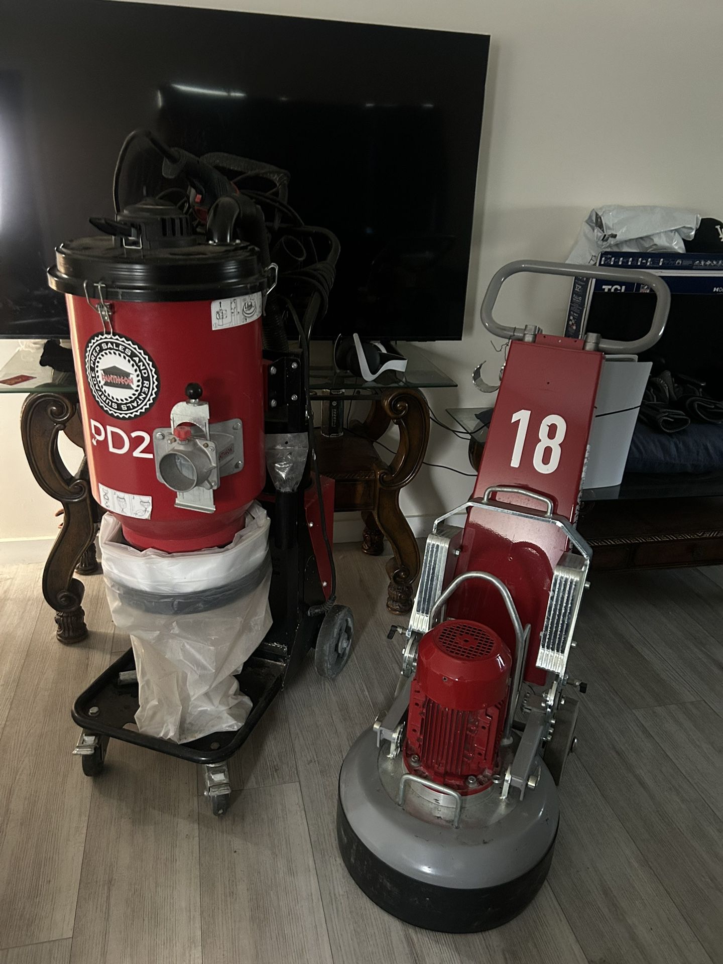 Grinders And Vacuum..