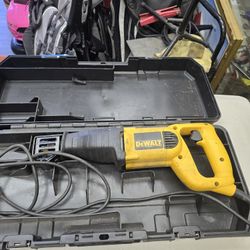 Dewalt DW303M Electric Reciprocating Saw.
