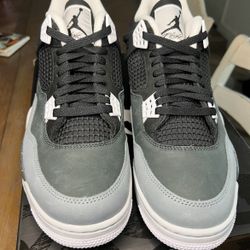Jordan 4