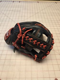 Rawlings R9 11" Baseball Glove - Game Day Ready