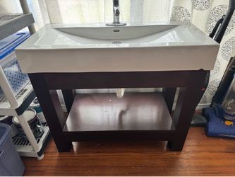 40” bathroom vanity with faucet