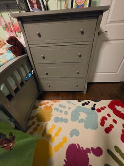 4 drawer dresser gray