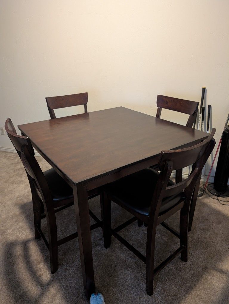 Kitchen Table 4 Chairs