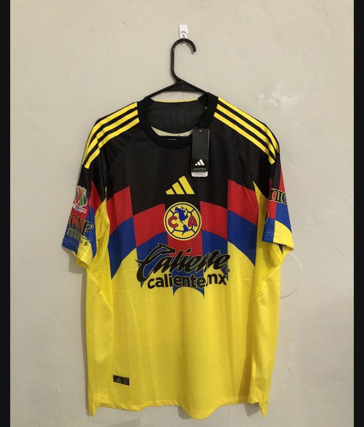 Club America 2025-26 Home Jersey (medium Large XL 2X)