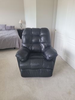 Reclining leather chair