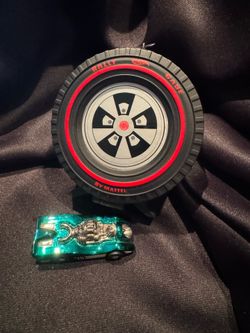 1999 Hallmark Hot Wheels Ornament