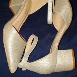 Cute Sparkly Flat  Heels 👠