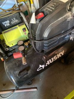 Husky 8-Gallon 150 PSI Portable Electric Oil-Free Hotdog Air Compressor