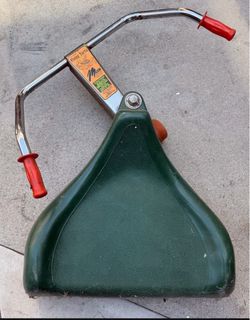 Vintage skateboard sit down scooter