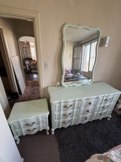 Must Sell By Sunday! Vintage 3 Piece French Provincial set: solid wood dresser, mirror, nightstand