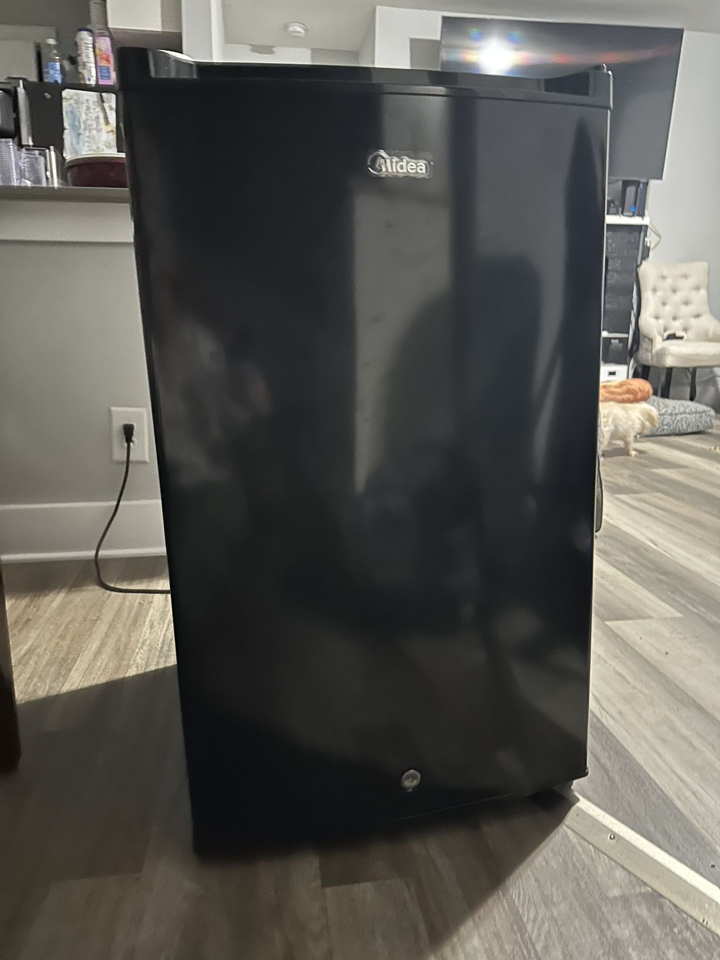 Midea 3.0 cu ft Upright Freezer
