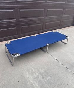 Stansport Weekender Folding Bed 🛌