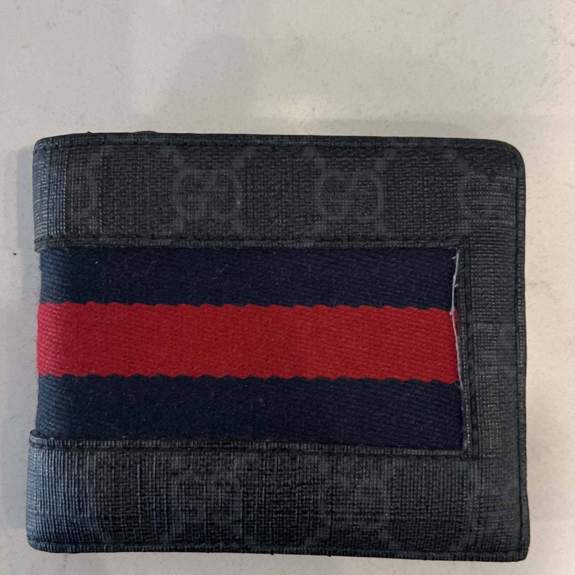 Authentic Gucci Wallet Good Condition