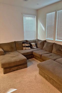 Sectional couch u shape