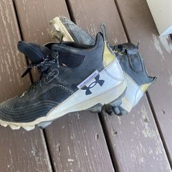 under armour baseball cleats size 7.5
