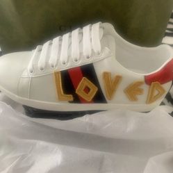 GUCCI SHOES SIZE 43