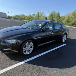 2016 Jaguar XJ-Series