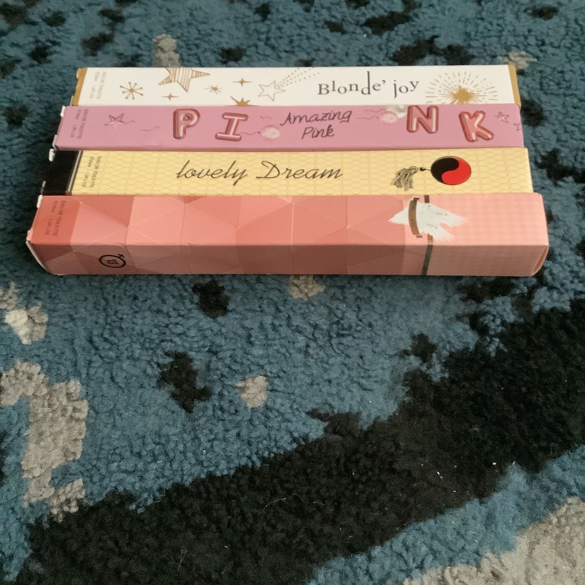 Women Travel Perfume