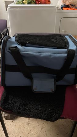TSA APPROVED SMALL DOG CARRIER