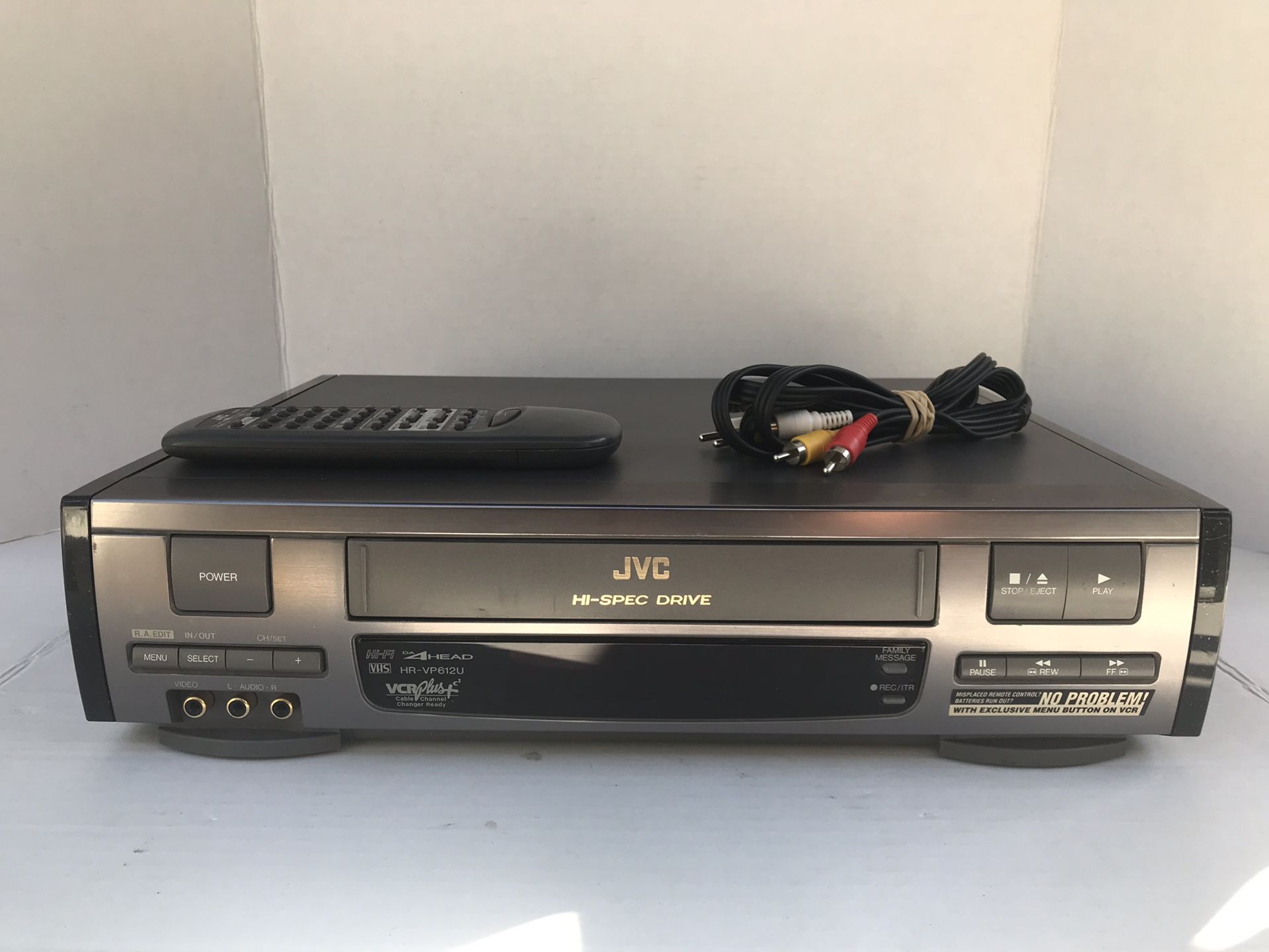 JVC 4-Head VCR Hi-Spec Drive HR-VP612U Tested W/Remote & AV Cables