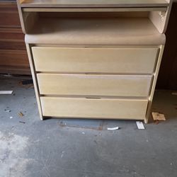 FREE Bellini Baby Changing Table Dresser