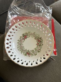 Avon Happy Birthday bowl from 1988