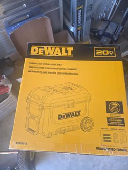 20V MAX Portable Air Cooler, 32 qt. Rolling Jobsite Cooler with Digital Display, 3-Speed-Tool Only