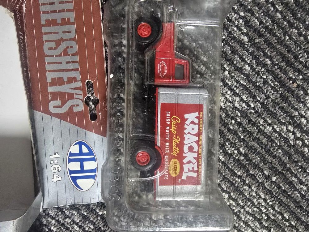 Die Cast 90s Krackel Chocolate Truck