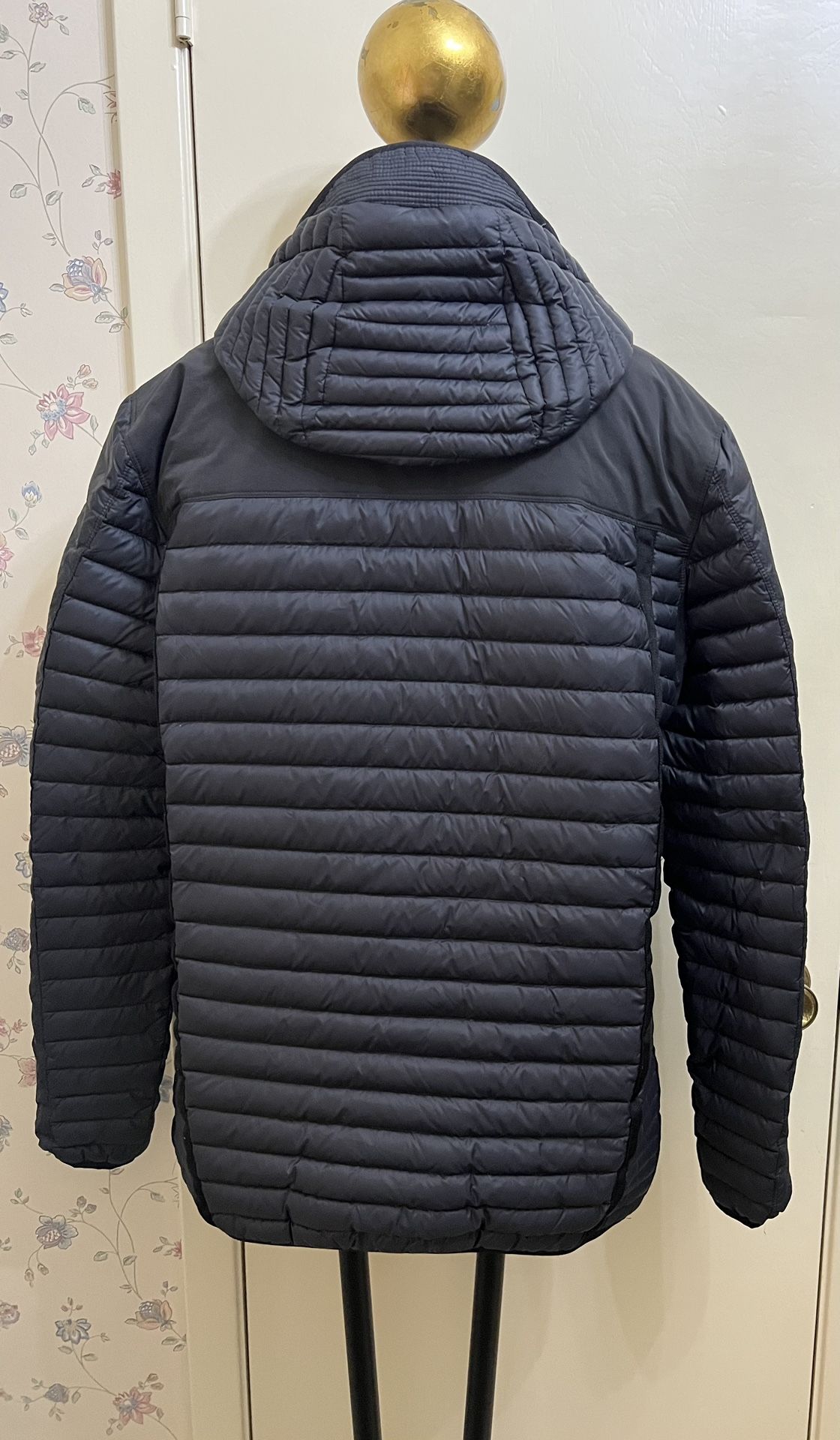 Mens KUHL Projekt Spyfire Down Puffer Hooded Jacket Size Large for Sale in  Arlington, TX - OfferUp