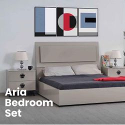 WHOSALE PRICES 4 PIECE BEDROOM SET CREAM GLOSSY
