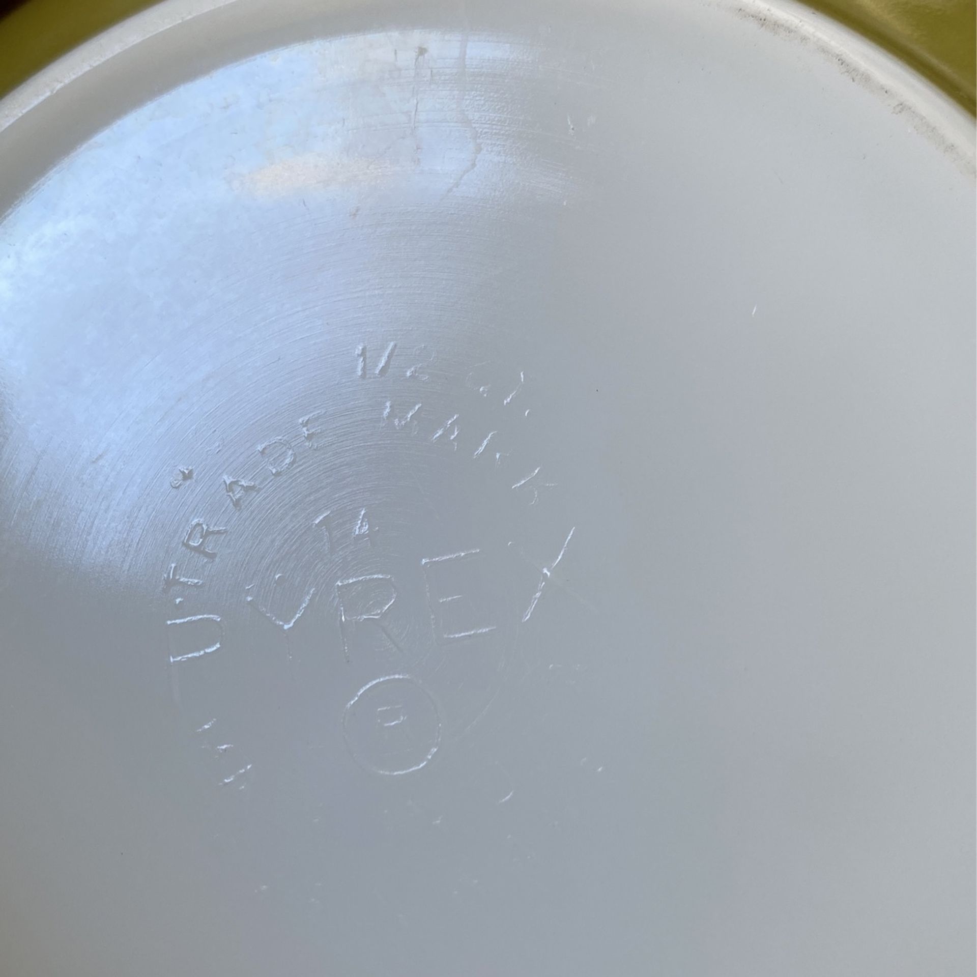 Pyrex Green Bowls set 3