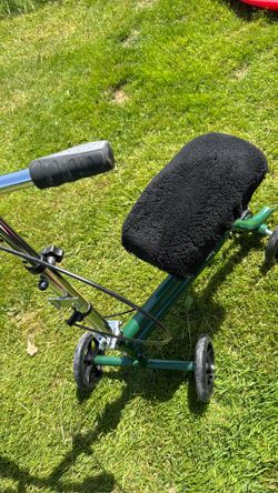 Knee scooter