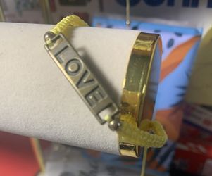 Bracelet $5