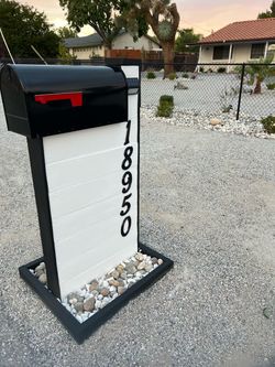 Custom Mailboxes