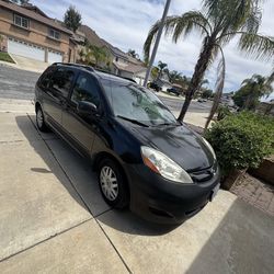 2009 Toyota Sienna
