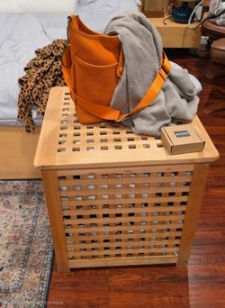 Wooden Lattice Laundry Hamper with Removable Lid