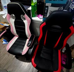 2 Gaming Chairs